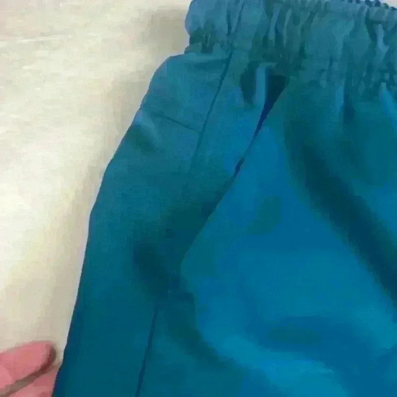 Dick’s Sporting Goods men’s swimming trunks - Picture 4 of 6